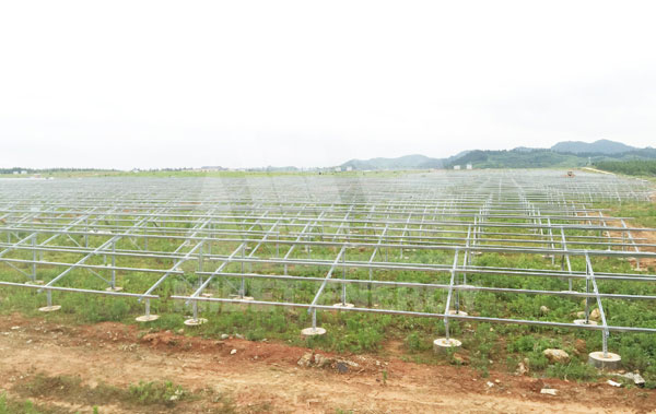 地面光伏支架施工的形式及特点介绍