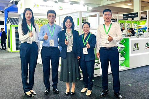 聚力南非！YABO鸭脖闪耀2024 Solar & Storage Live展会现场！