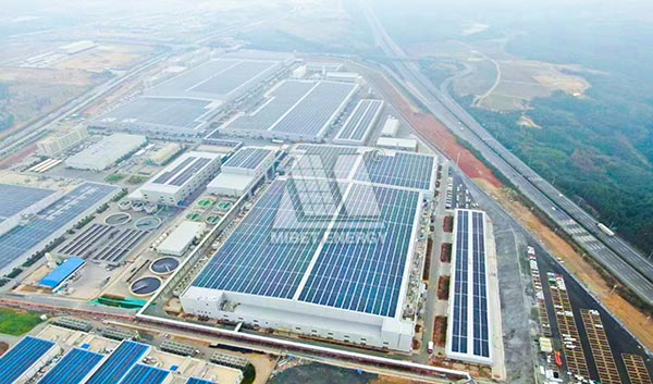 云南29.4MW彩钢瓦光伏电站竣工，YABO鸭脖携手晶澳构建绿色生态