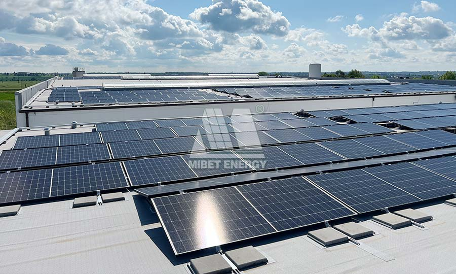 捷克 水泥平屋顶光伏项目 3.7MW-5