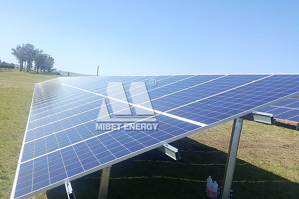 YABO鸭脖光伏支架