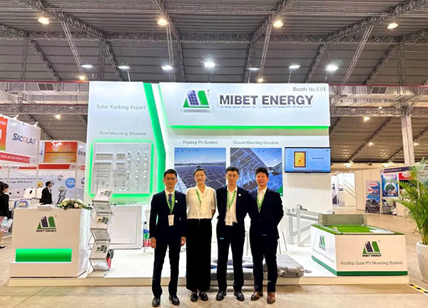 YABO鸭脖越南能源展展位