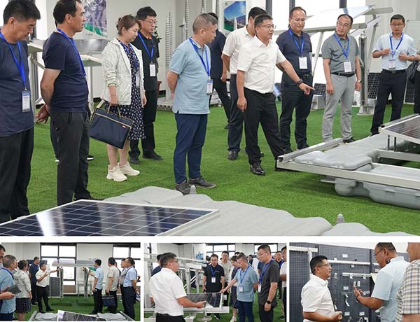 领导一行参观了YABO鸭脖产品展厅和车间