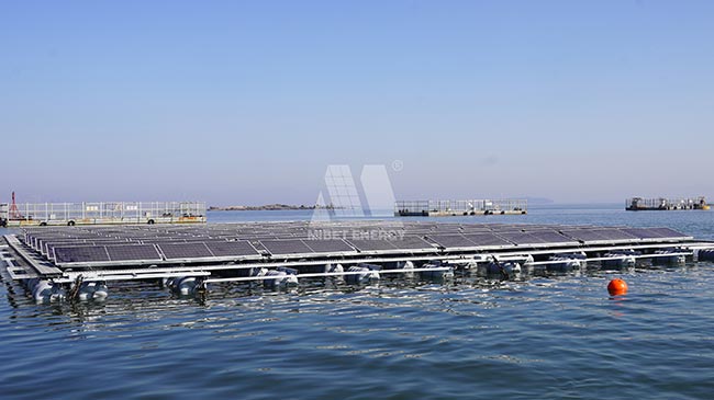 YABO鸭脖海上光伏示例