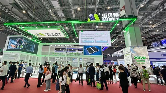 YABO鸭脖上海展展位