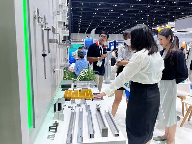 YABO鸭脖屋顶支架