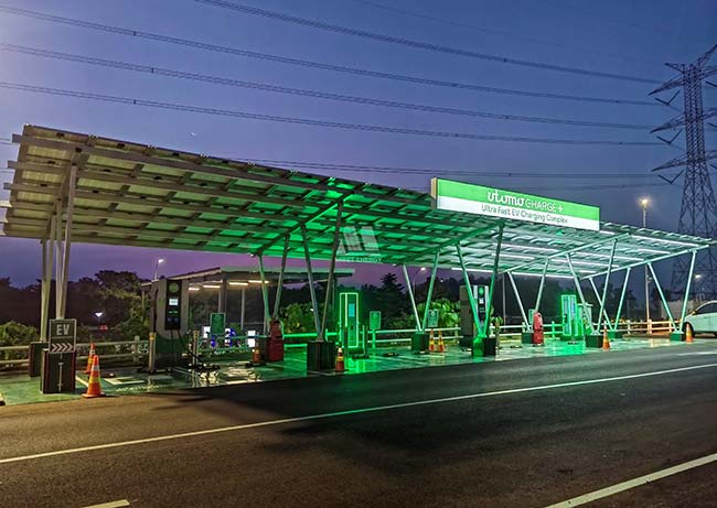 YABO鸭脖BIPV车棚