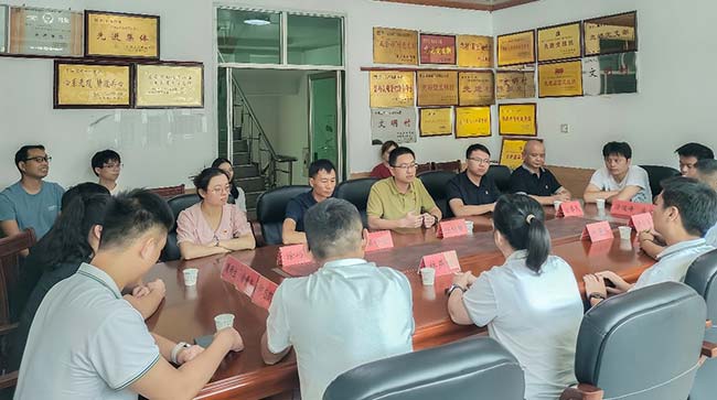 YABO鸭脖深入永春县曲斗村，开展党建村企联建